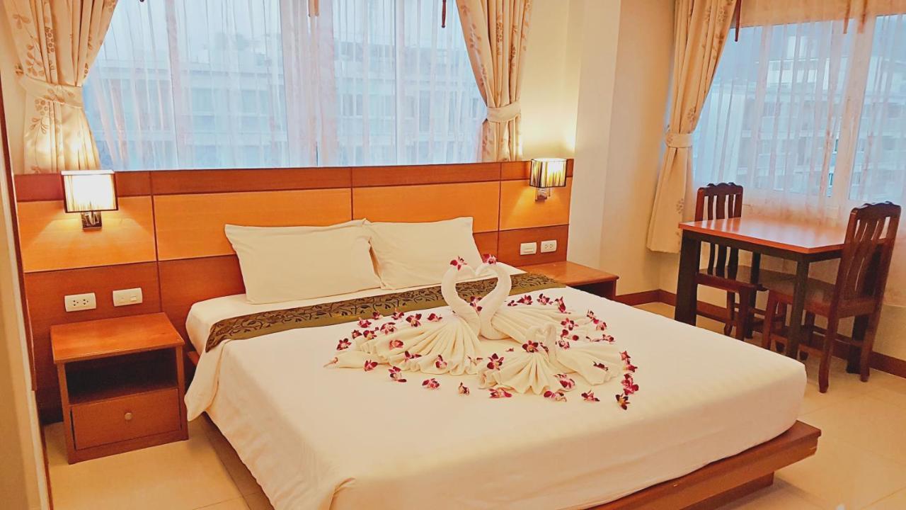 Green Harbor Hotel & Service Apartment Patong Eksteriør bilde