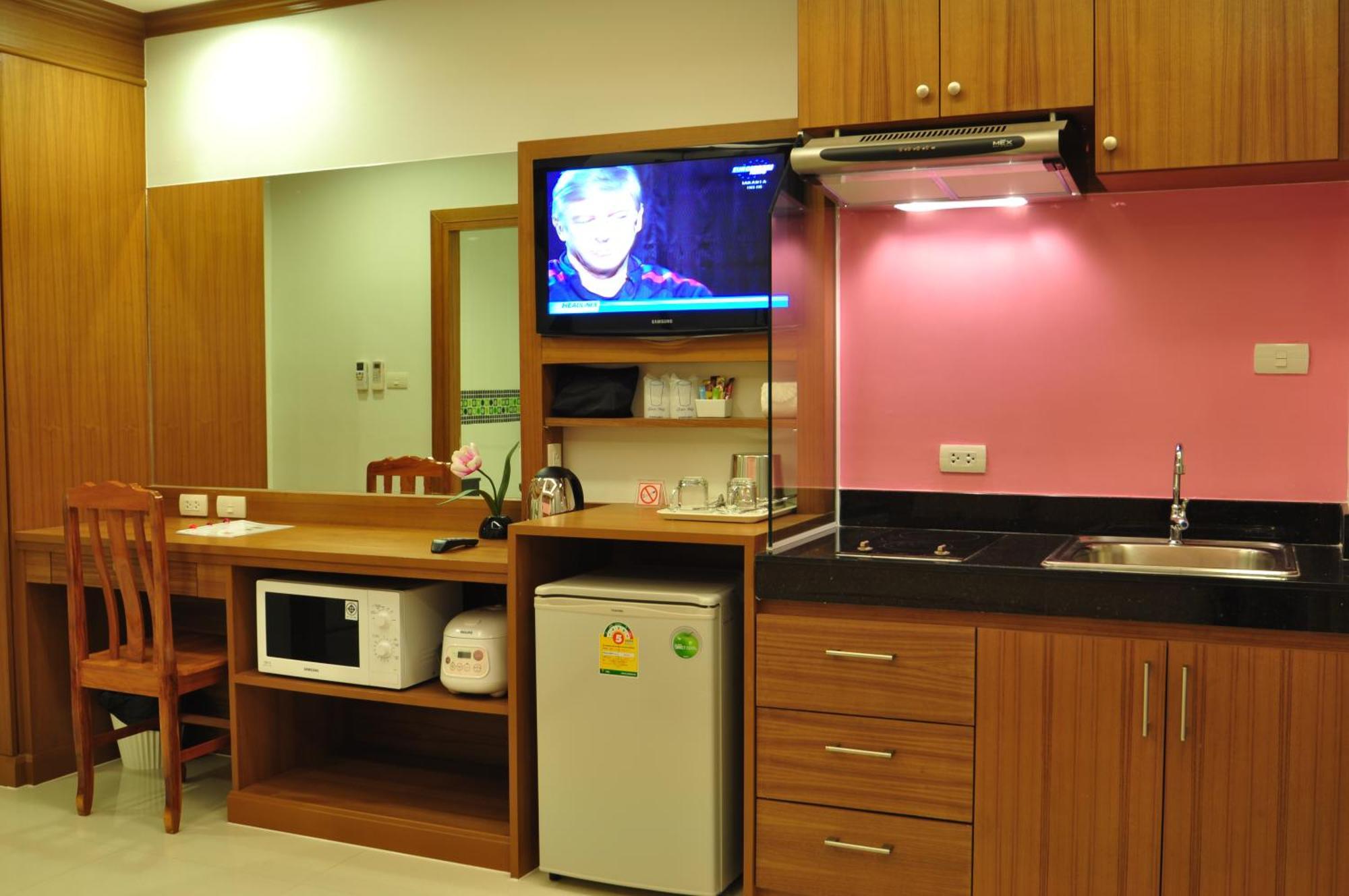 Green Harbor Hotel & Service Apartment Patong Eksteriør bilde