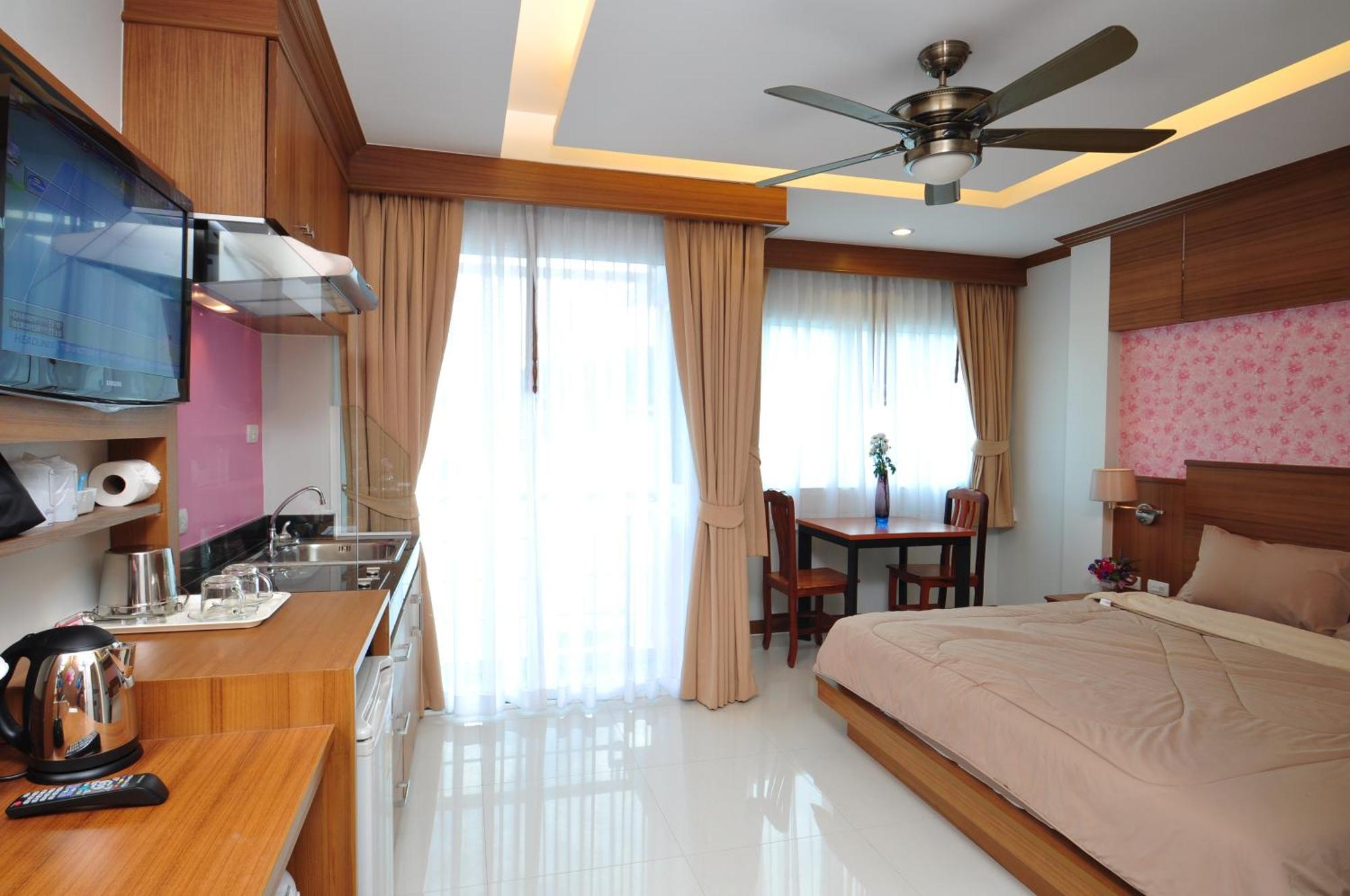 Green Harbor Hotel & Service Apartment Patong Eksteriør bilde