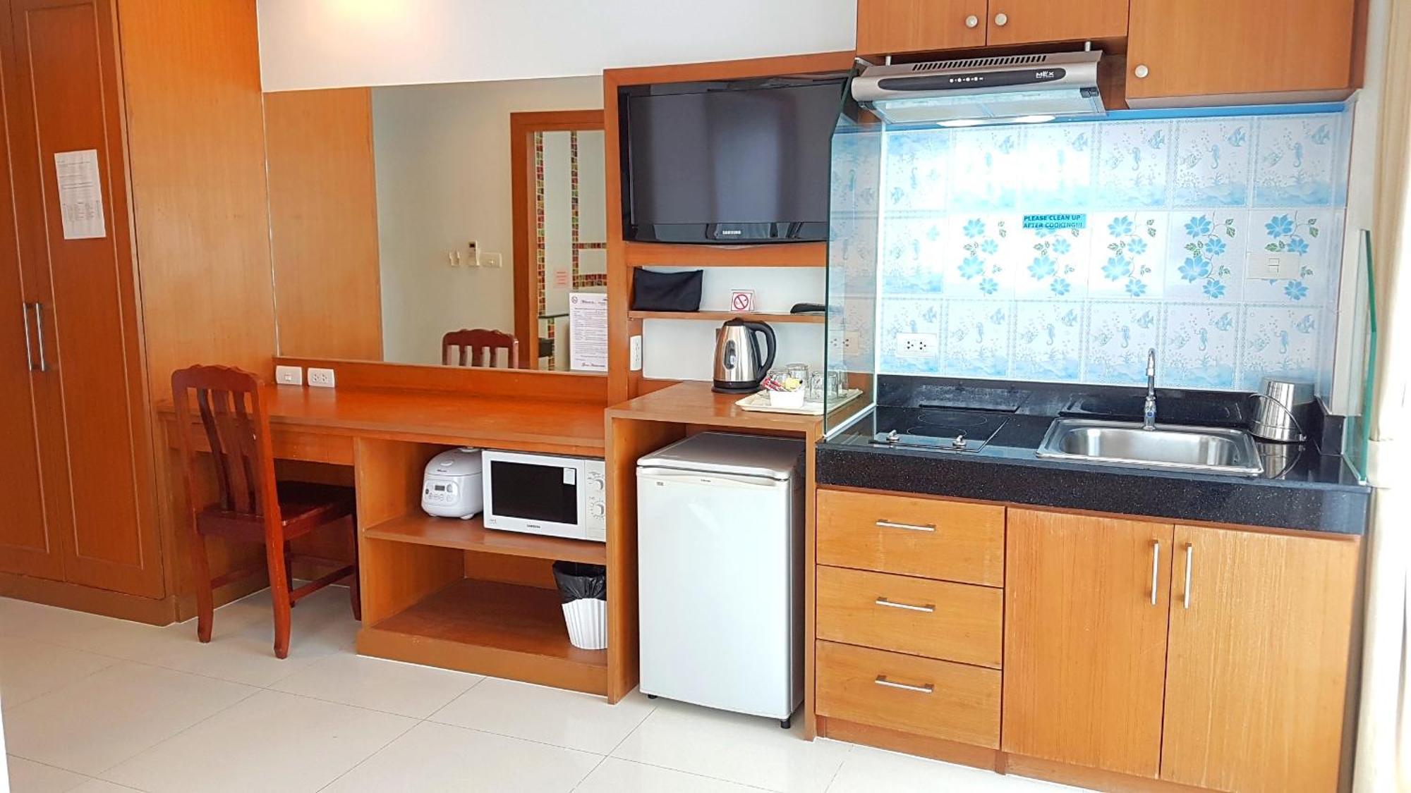 Green Harbor Hotel & Service Apartment Patong Eksteriør bilde