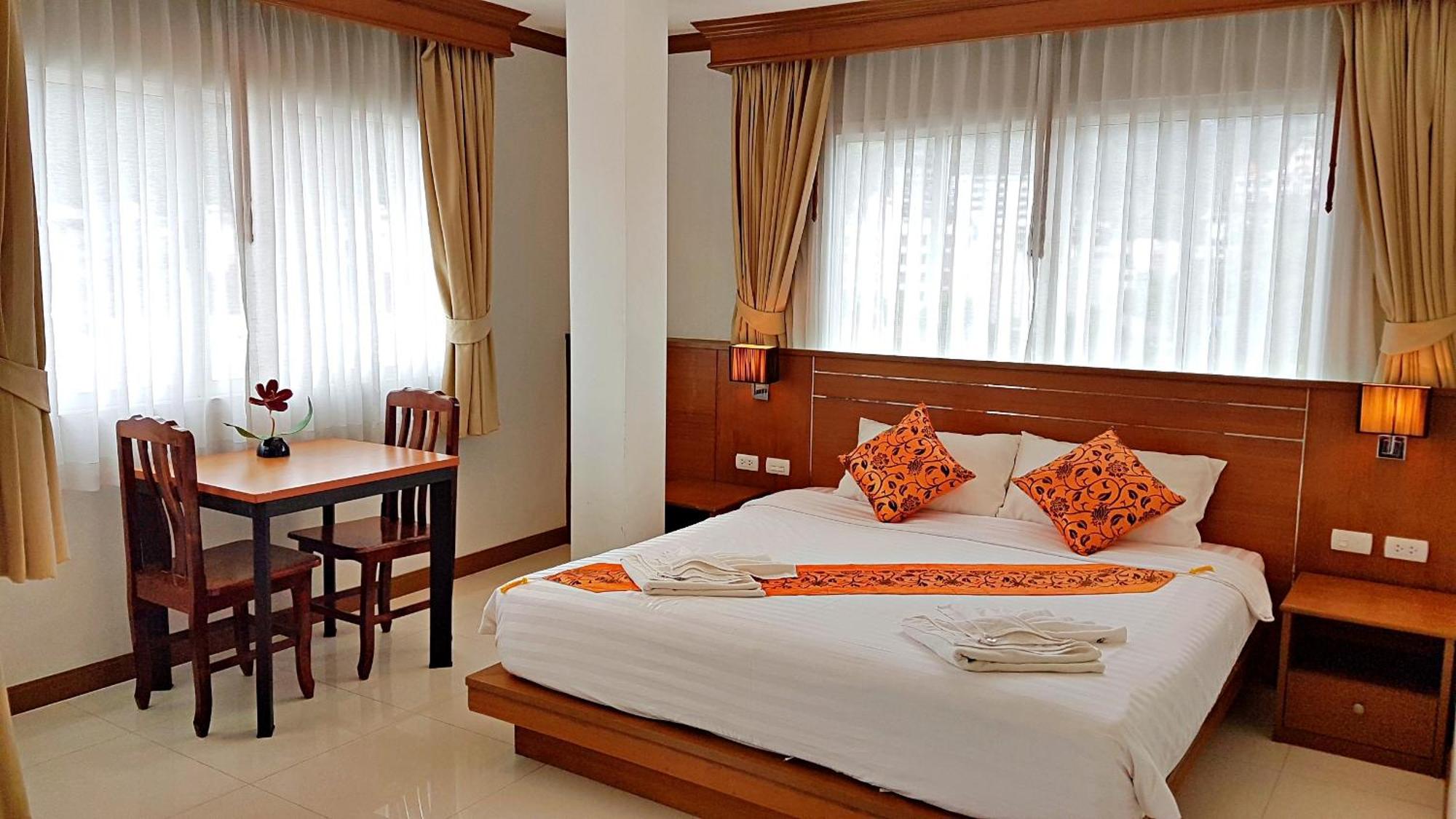 Green Harbor Hotel & Service Apartment Patong Eksteriør bilde
